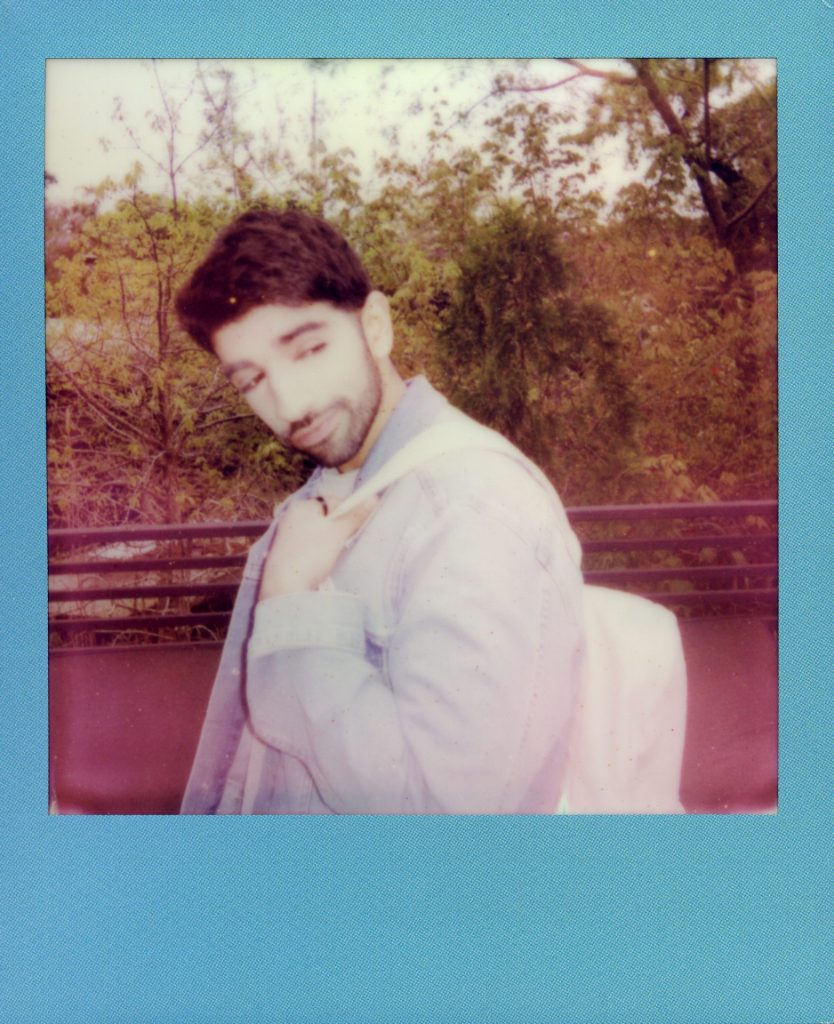 004 Polaroid