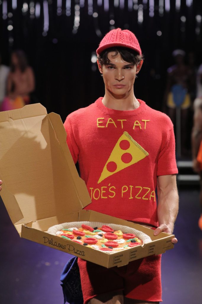 Look 33 Pizza Delivery Guy Grindr x Rainbow Wool I Wool Survive Designed by Michael Schmidt