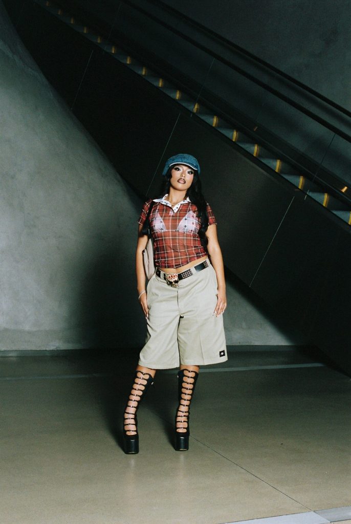 Look13