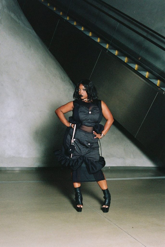 Look25