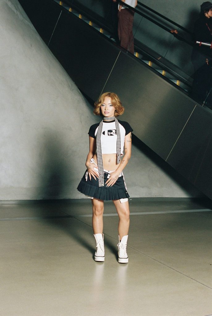 Look7