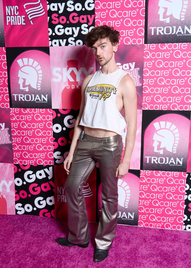 SO.GAY PRIDEHOUSE 256