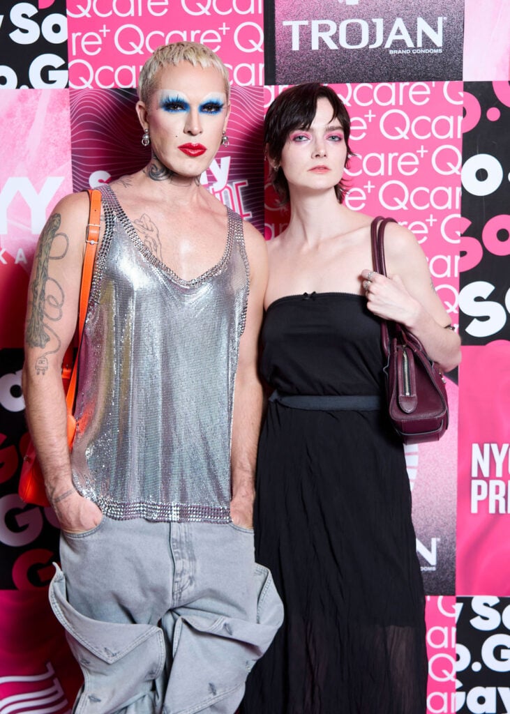 SO.GAY PRIDEHOUSE 420
